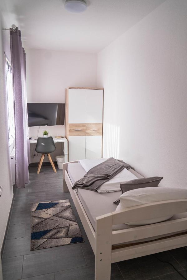 Hotel Schenk Pirmasens Bagian luar foto